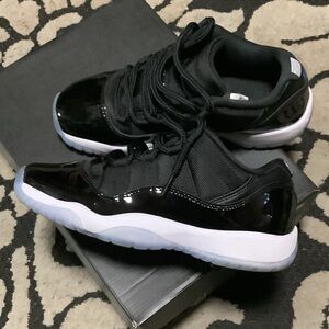 Jordan Space Jam 11 Low
